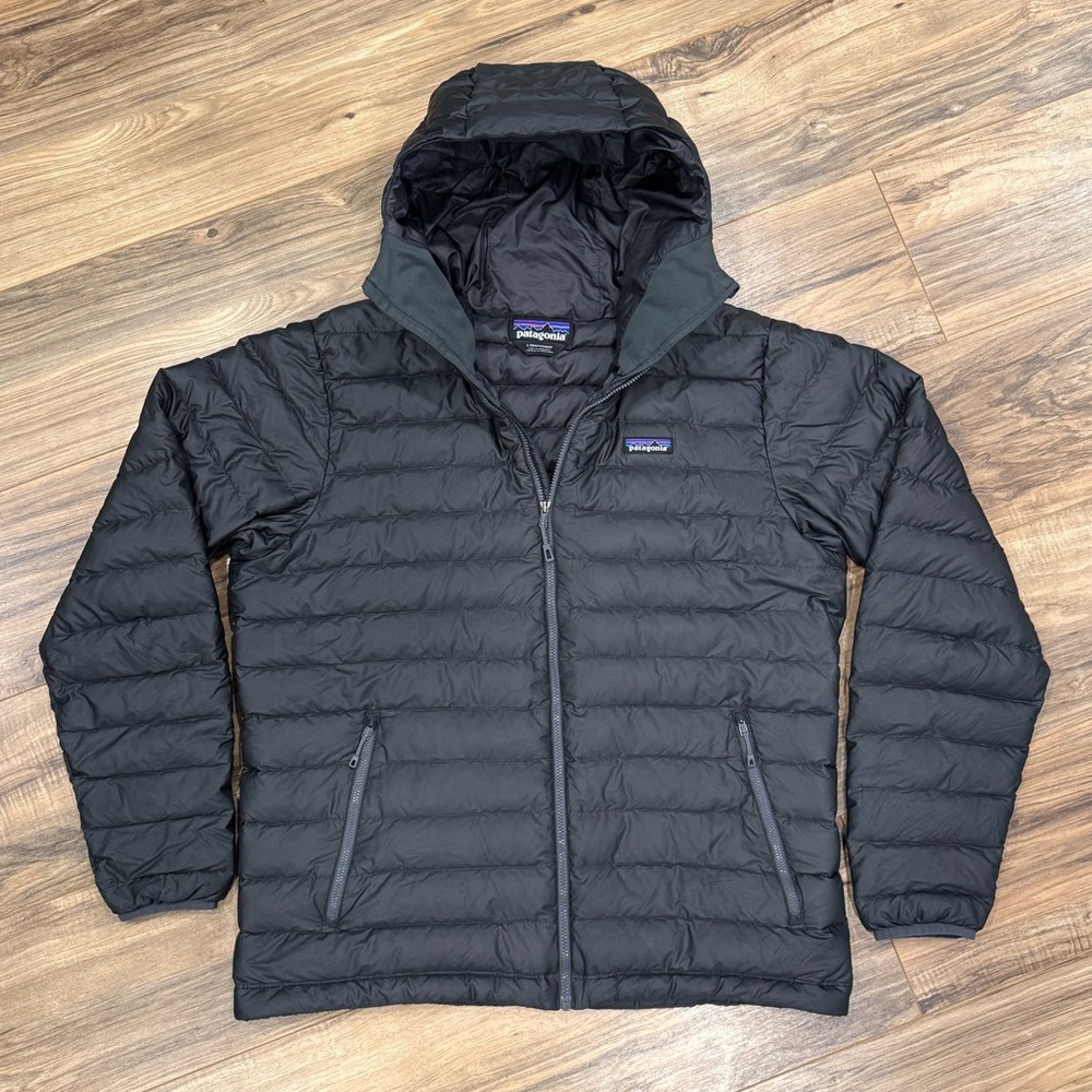 Patagonia Men’s Full-Zip Down Sweater Hoody Black/Charcoal Colorway Size Large